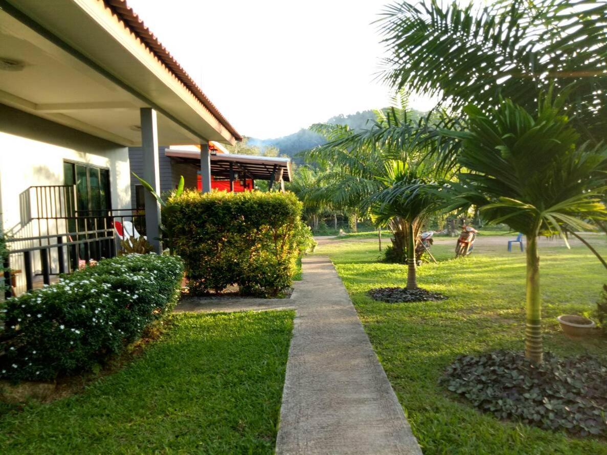 Baan Reenaa Lanta Ko Lanta Eksteriør bilde