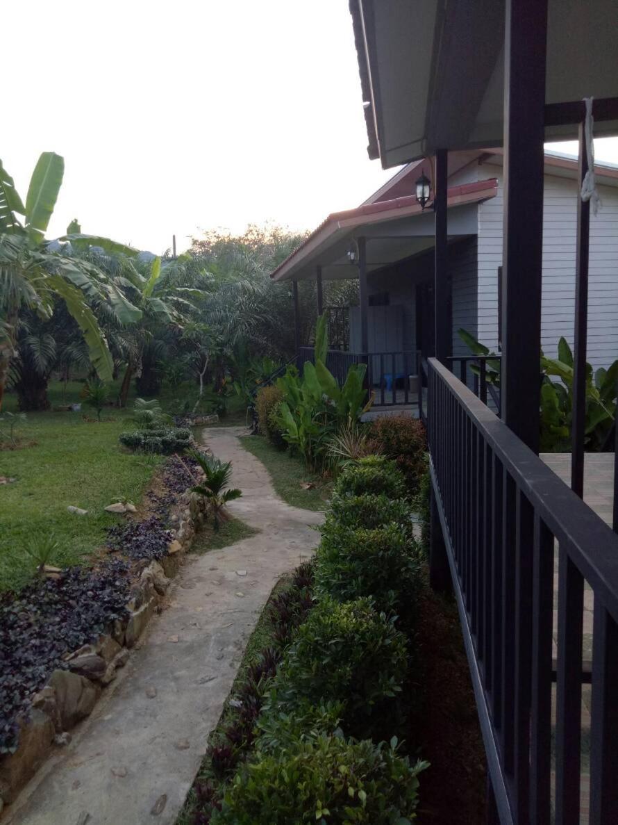 Baan Reenaa Lanta Ko Lanta Eksteriør bilde